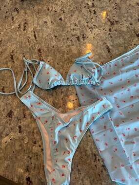 SHEIN Swim 3 Piece Light Blue Floral Bikini Set with Mesh Sarong